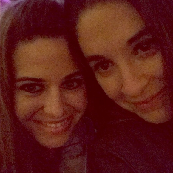 Meet your Posher, Kat - Picture 1 of 1